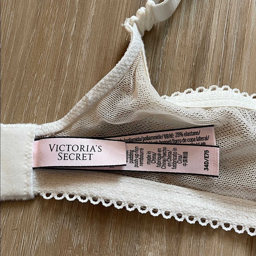 Victoria’s Secret Wicked Unlined Lace Balconette Bra in Cream Lace size 34D - Picture 4 of 9